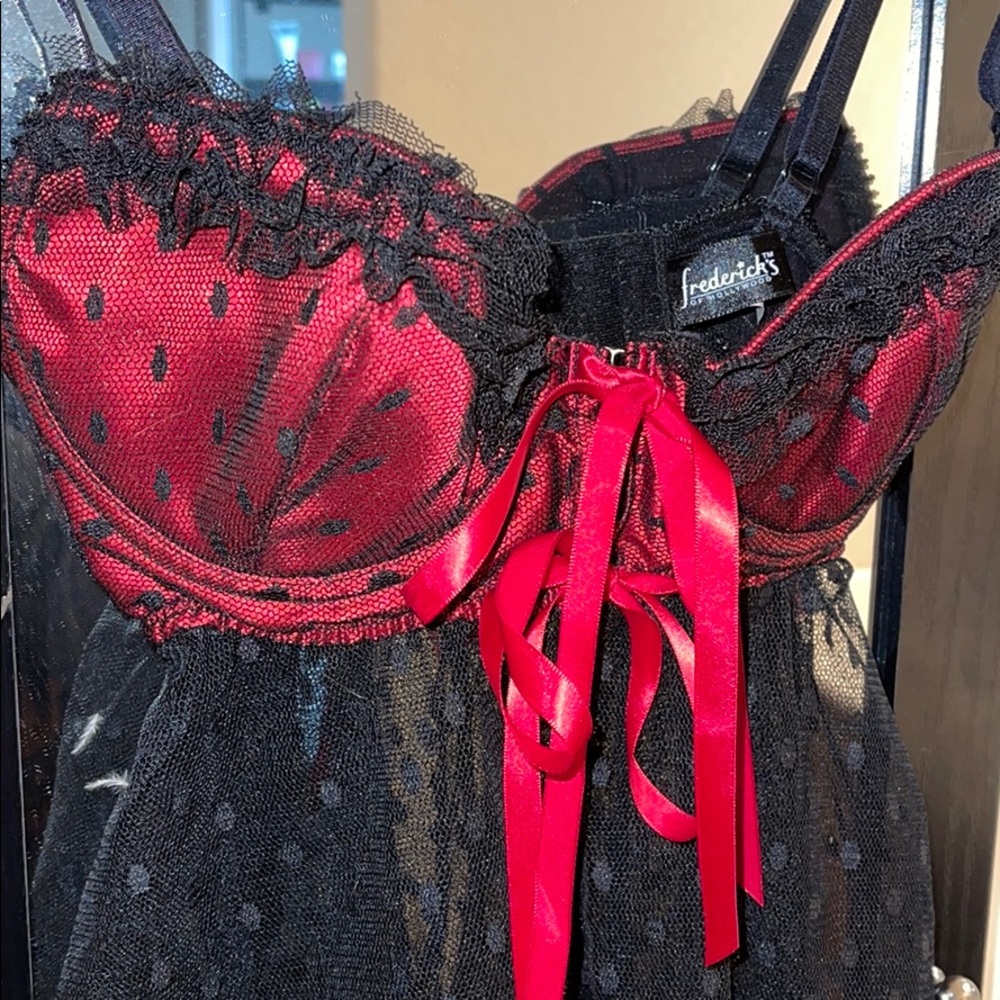 Fredricks - small - Picture 2 of 3